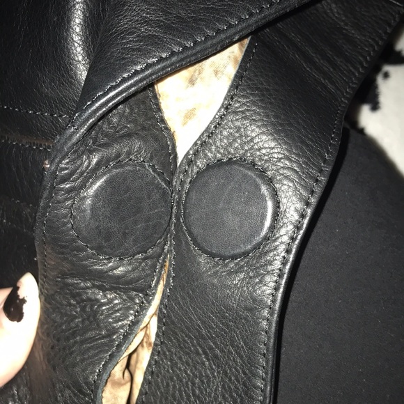 B Makowsky Black Purse - Picture 7 of 7